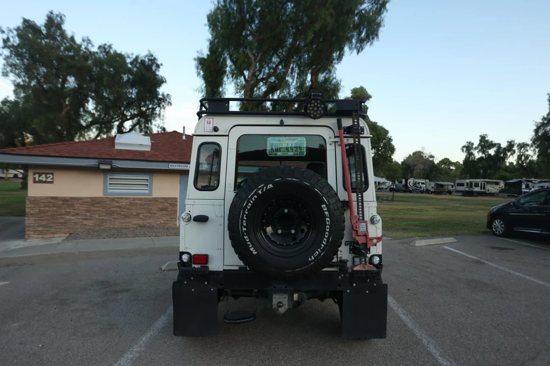 1995 Land Rover Defender 90 - Image 10 of 28