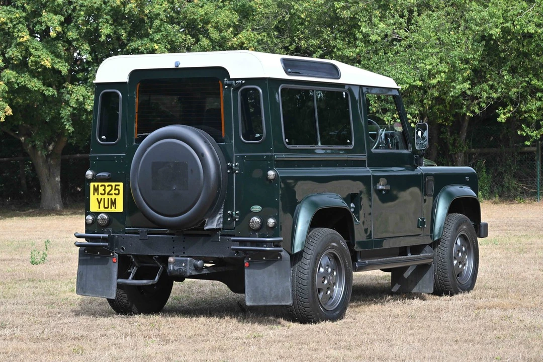 1995 Land Rover Defender 90 - Image 5 of 30