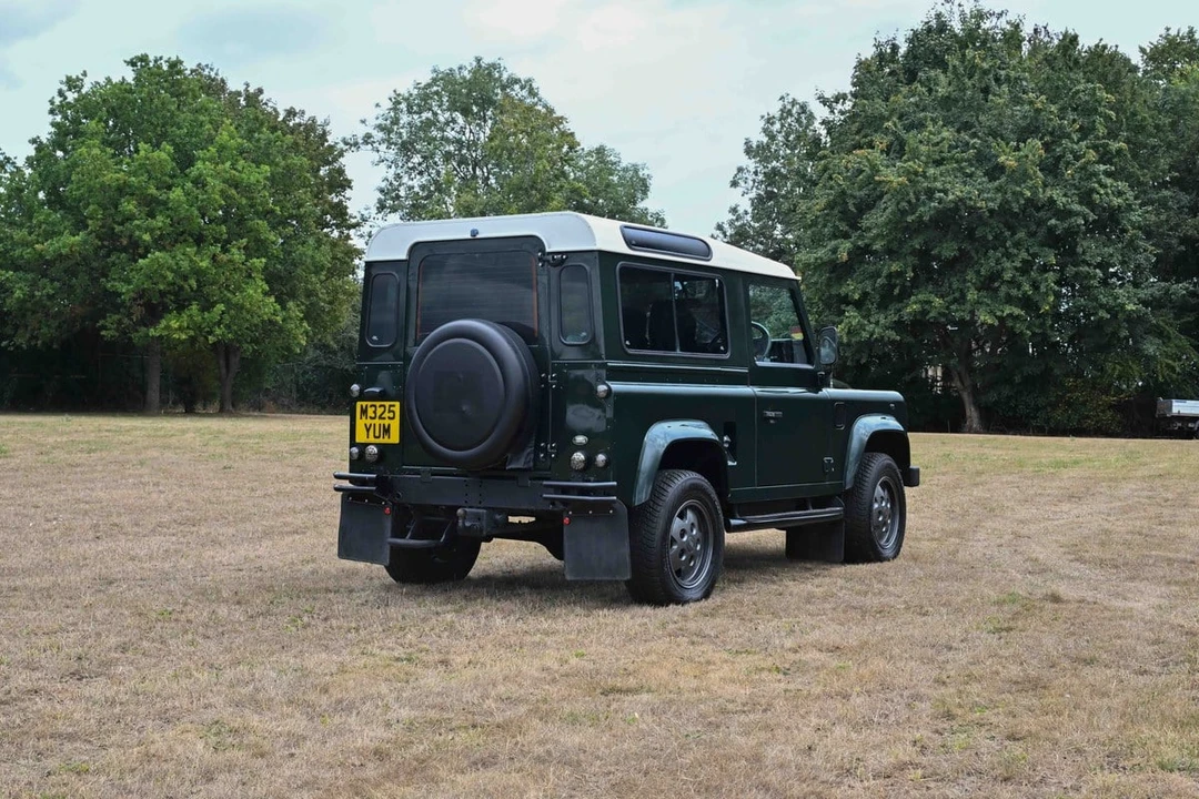 1995 Land Rover Defender 90 - Image 14 of 30