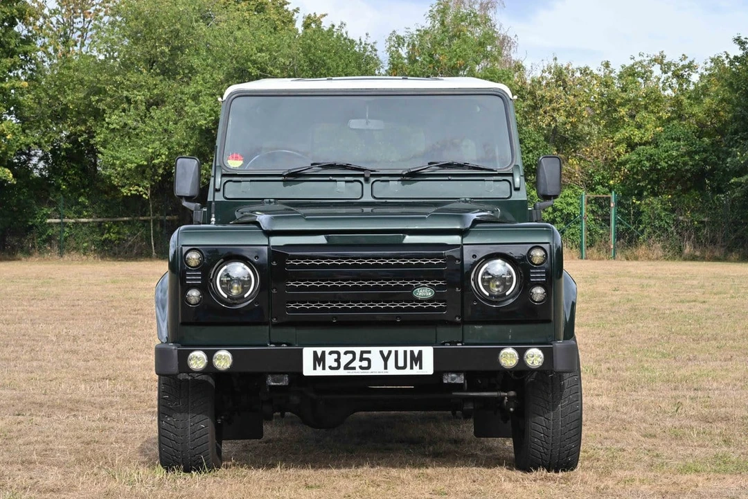 1995 Land Rover Defender 90 - Image 7 of 30