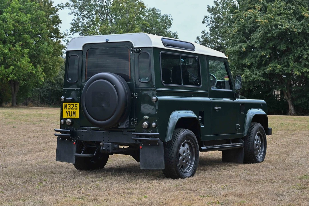 1995 Land Rover Defender 90 - Image 11 of 30