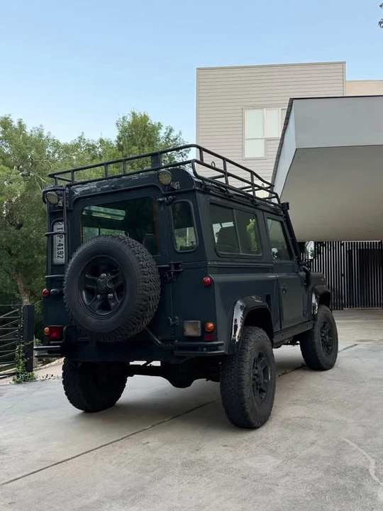 1995 Land Rover Defender 90 - Image 3 of 11
