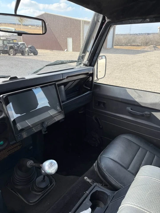 1995 Land Rover Defender 90 - Image 9 of 11