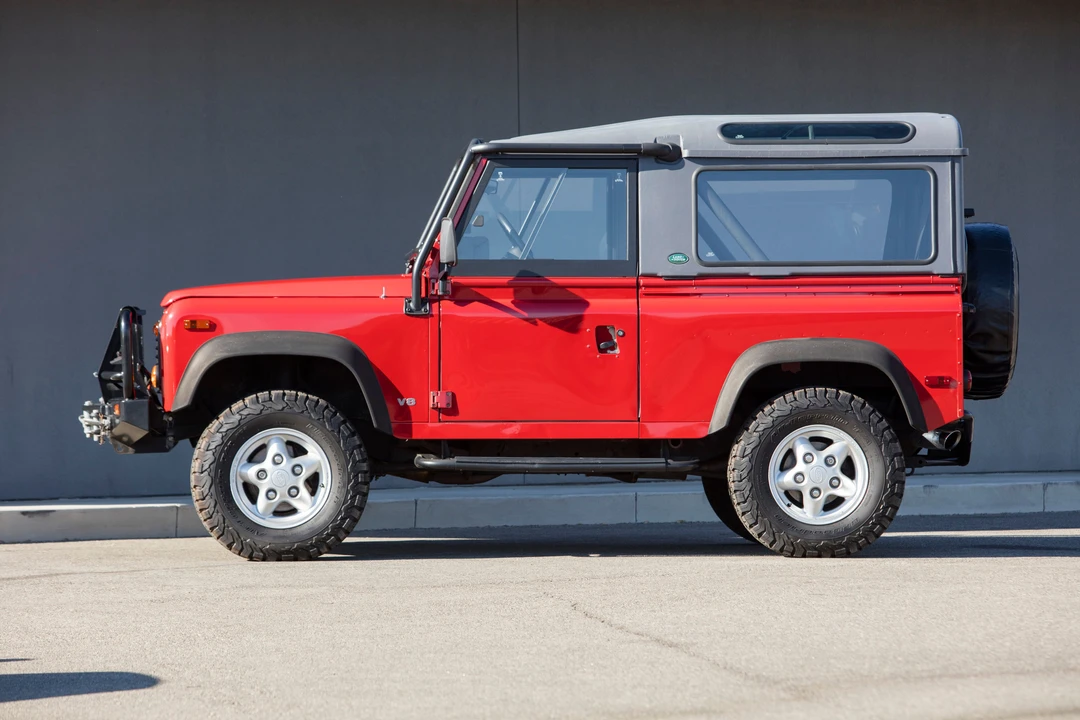 1995 Land Rover Defender 90 - Image 8 of 19