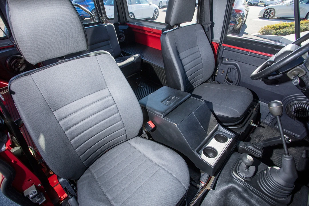 1995 Land Rover Defender 90 - Image 14 of 19