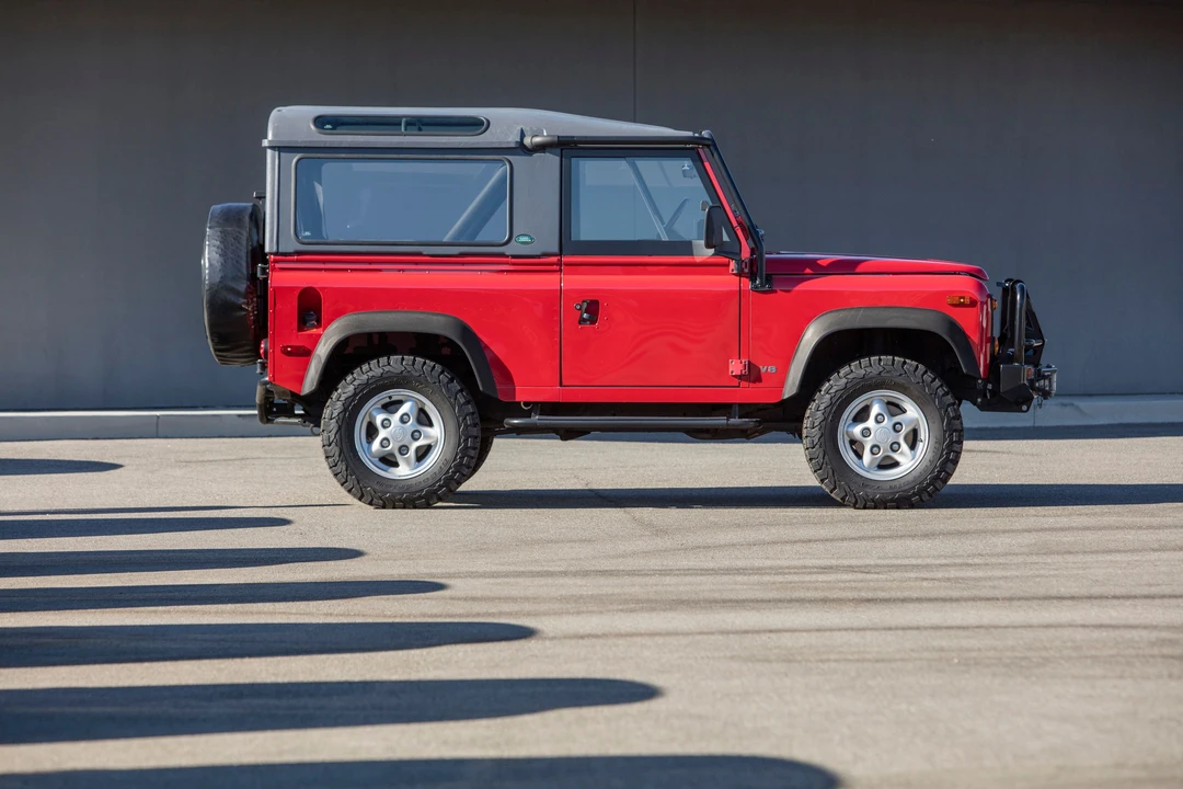 1995 Land Rover Defender 90 - Image 7 of 19
