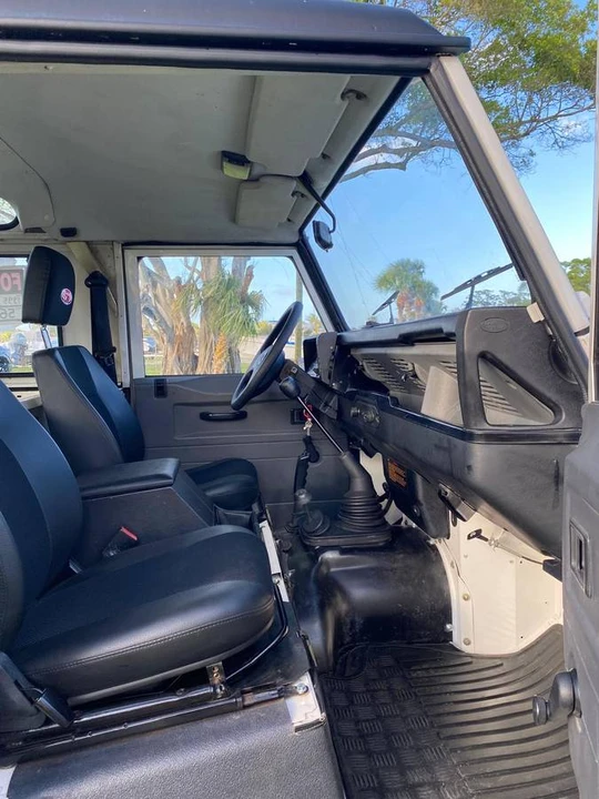 1995 Land Rover Defender 90 - Image 12 of 24