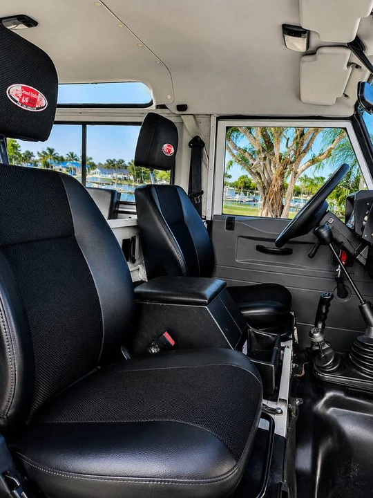 1995 Land Rover Defender 90 - Image 13 of 24
