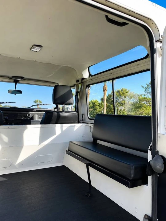 1995 Land Rover Defender 90 - Image 16 of 24