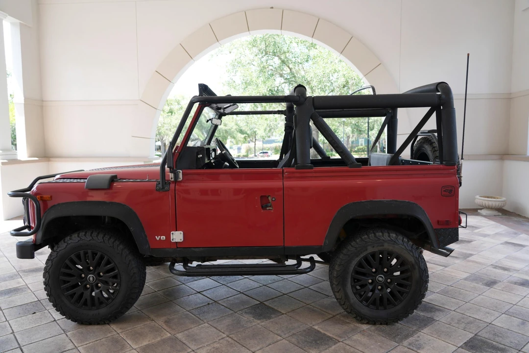 1995 Land Rover Defender 90 - Image 10 of 31