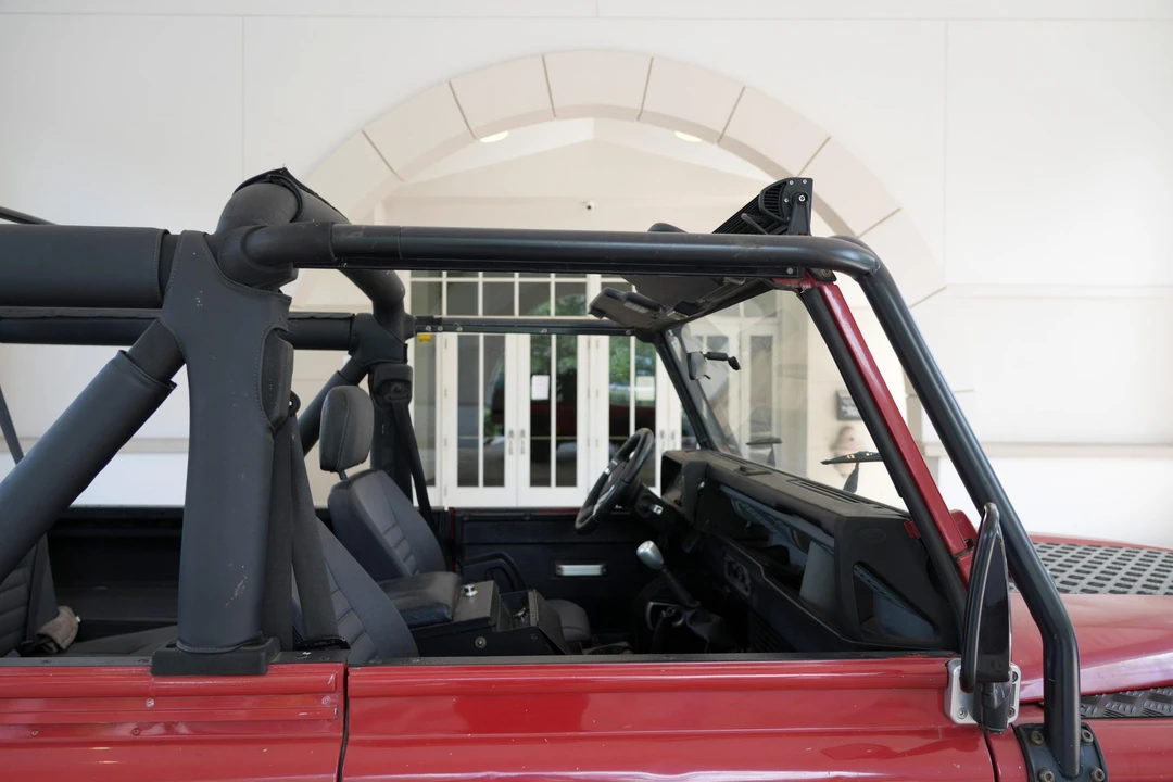 1995 Land Rover Defender 90 - Image 17 of 31