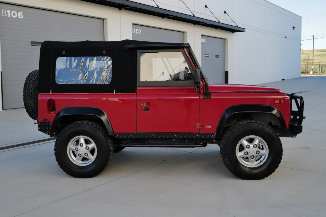 1995 Land Rover Defender 90 - Image 4 of 9