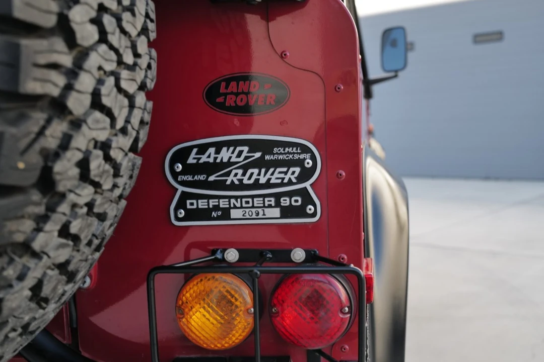1995 Land Rover Defender 90 - Image 3 of 9