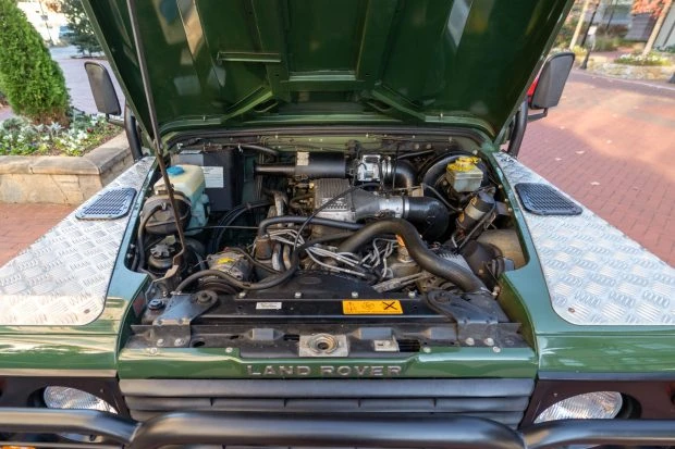 1995 Land Rover Defender 90 - Image 6 of 7