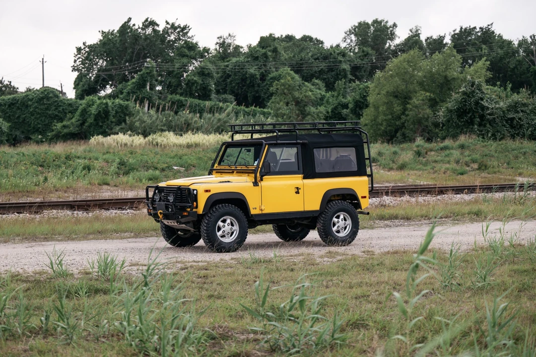 1995 Land Rover Defender 90 - Image 8 of 31