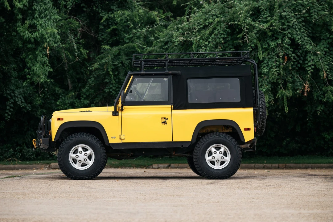 1995 Land Rover Defender 90 - Image 10 of 31