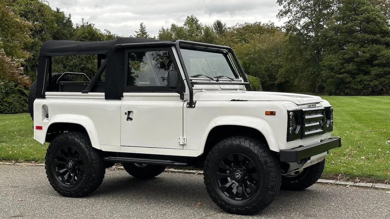 1995 Land Rover Defender 90 - Image 6 of 12