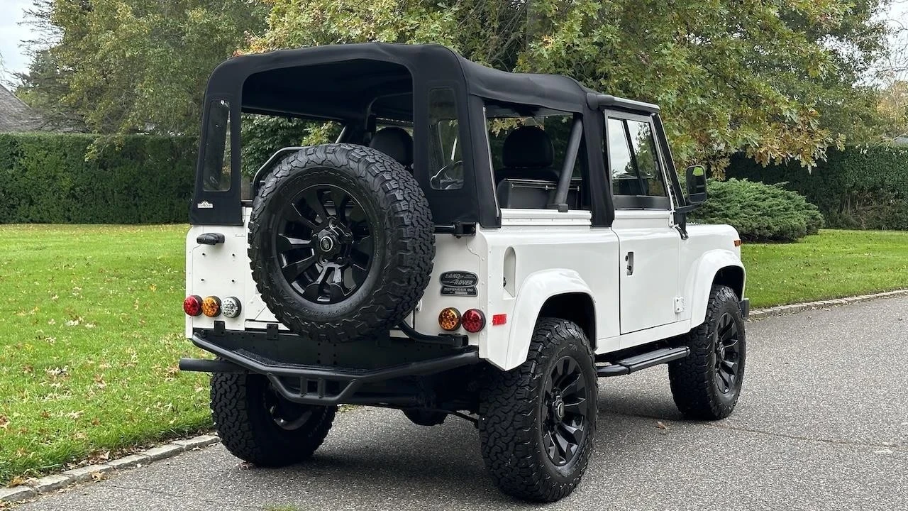 1995 Land Rover Defender 90 - Image 10 of 12