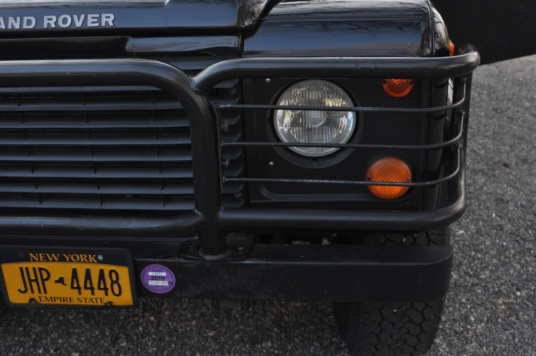 1995 Land Rover Defender 90 - Image 3 of 21