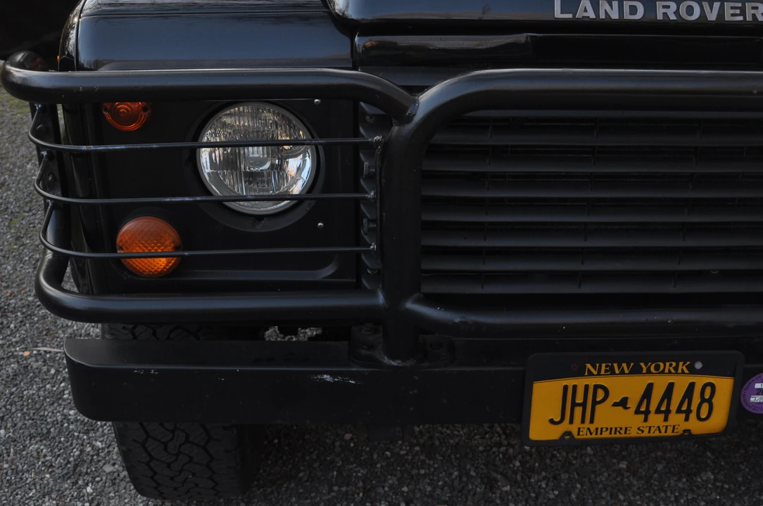 1995 Land Rover Defender 90 - Image 4 of 21
