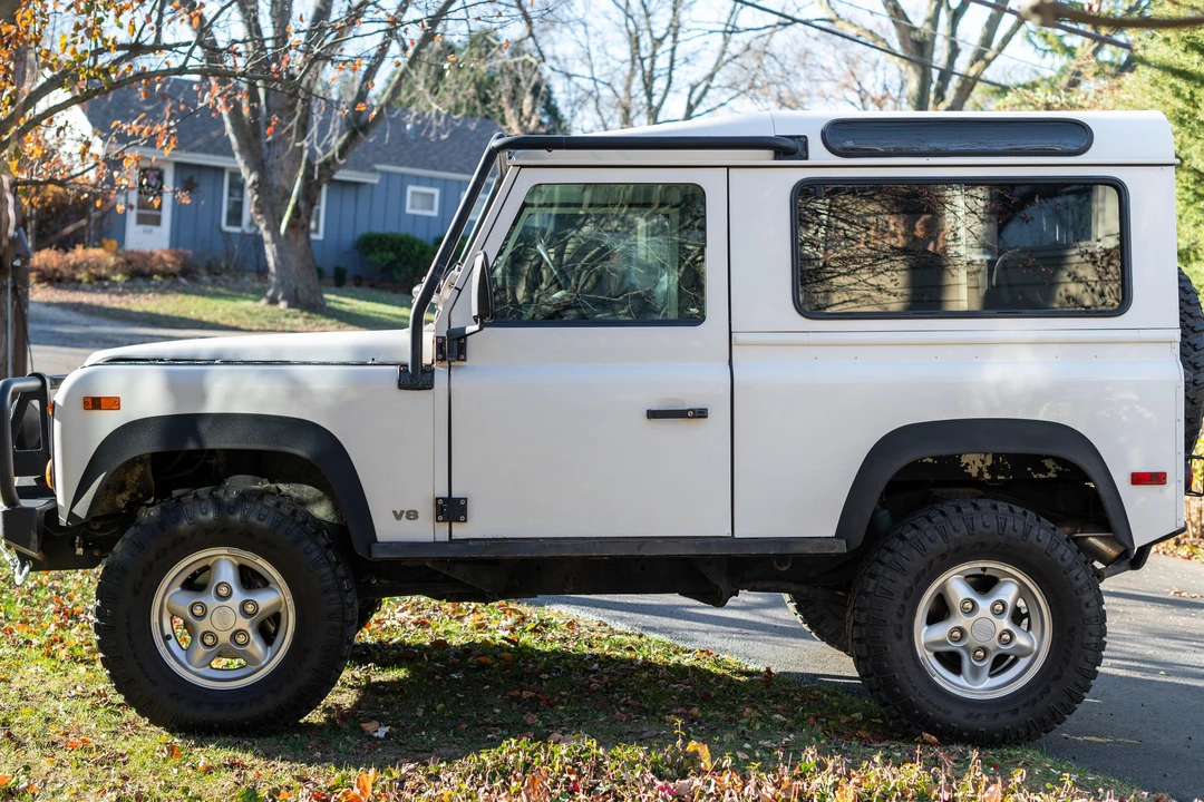 1995 Land Rover Defender 90 - Image 6 of 31