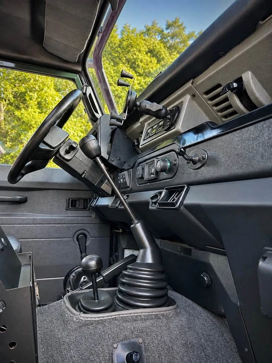 1995 Land Rover Defender 90 - Image 15 of 20