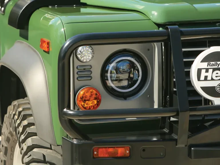 1995 Land Rover Defender 90 - Image 10 of 31