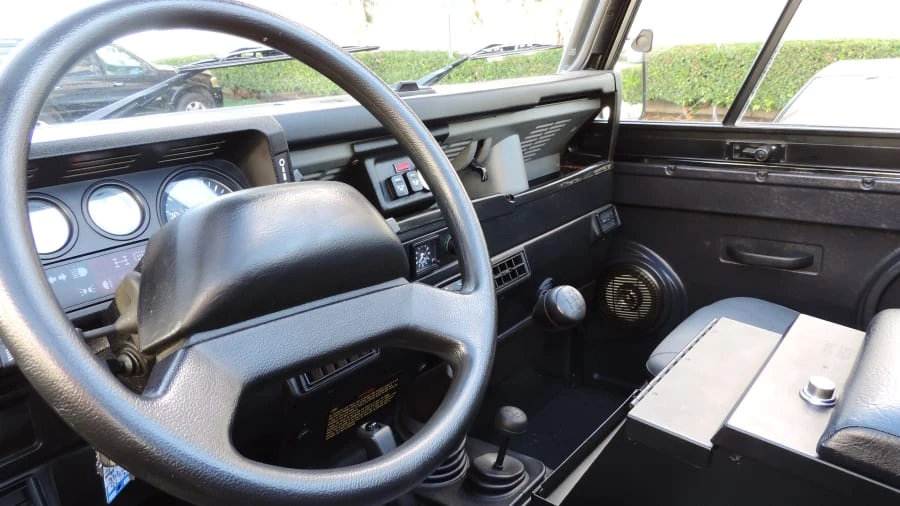 1995 Land Rover Defender 90 - Image 3 of 7