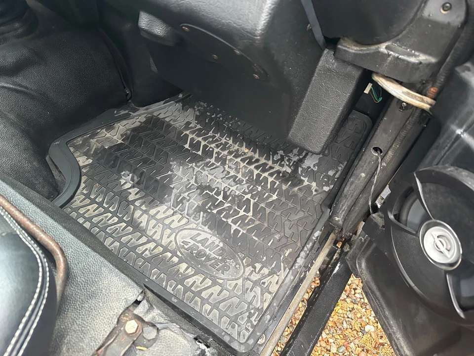 1995 Land Rover Defender 90 - Image 14 of 21