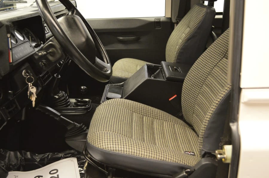 1995 Land Rover Defender 90 - Image 5 of 9