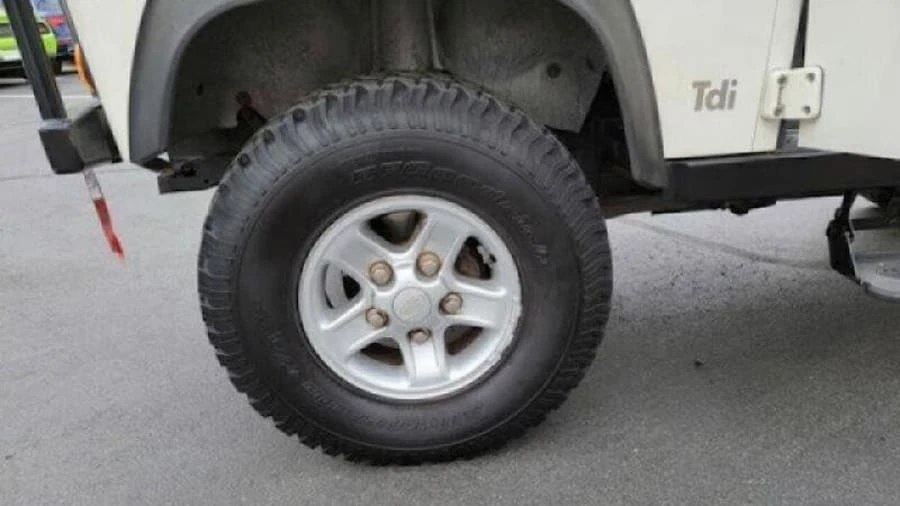 1995 Land Rover Defender 90 - Image 16 of 31