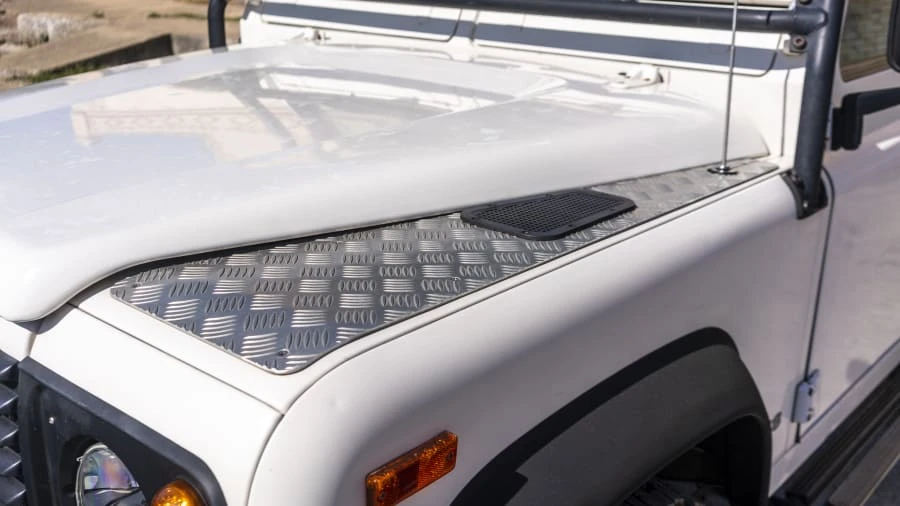 1995 Land Rover Defender 90 - Image 9 of 27