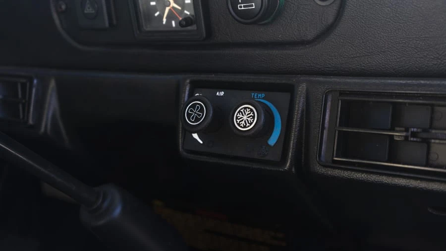 1995 Land Rover Defender 90 - Image 23 of 27