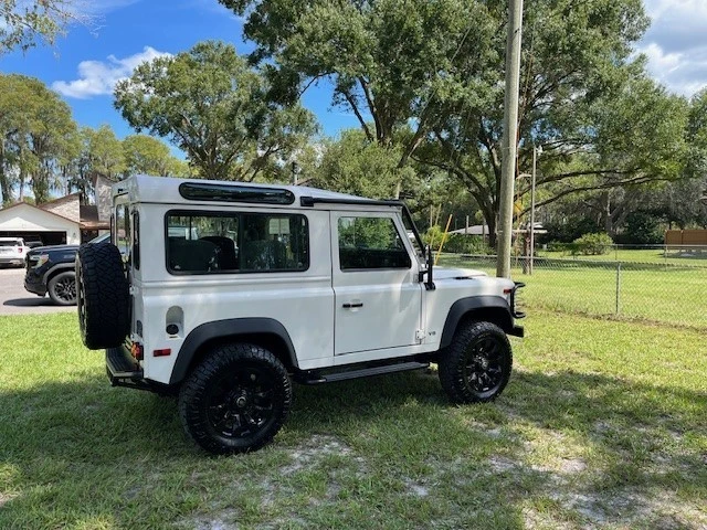 1995 Land Rover Defender 90 - Image 2 of 12