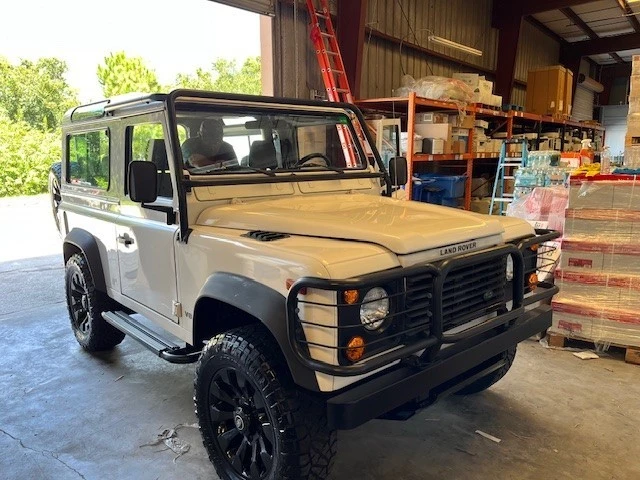 1995 Land Rover Defender 90 - Image 11 of 12