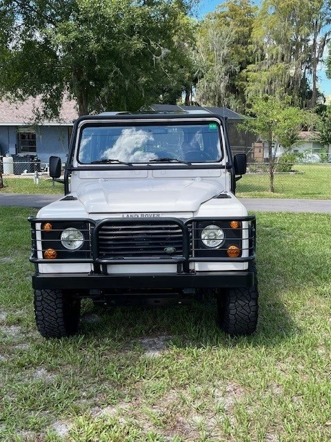 1995 Land Rover Defender 90 - Image 6 of 12