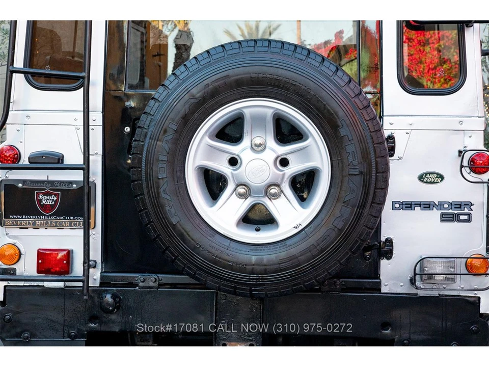 1995 Land Rover Defender 90 - Image 6 of 31