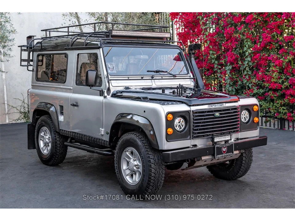 1995 Land Rover Defender 90 - Image 2 of 31