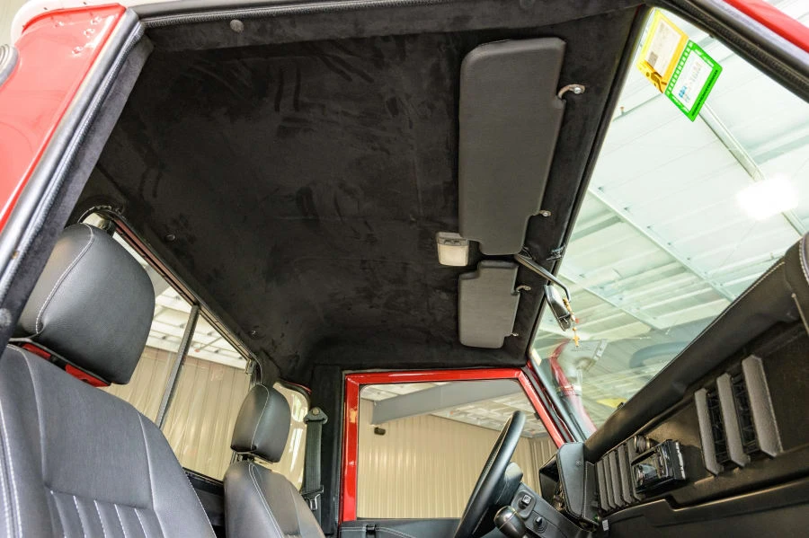 1995 Land Rover Defender 90 - Image 5 of 11