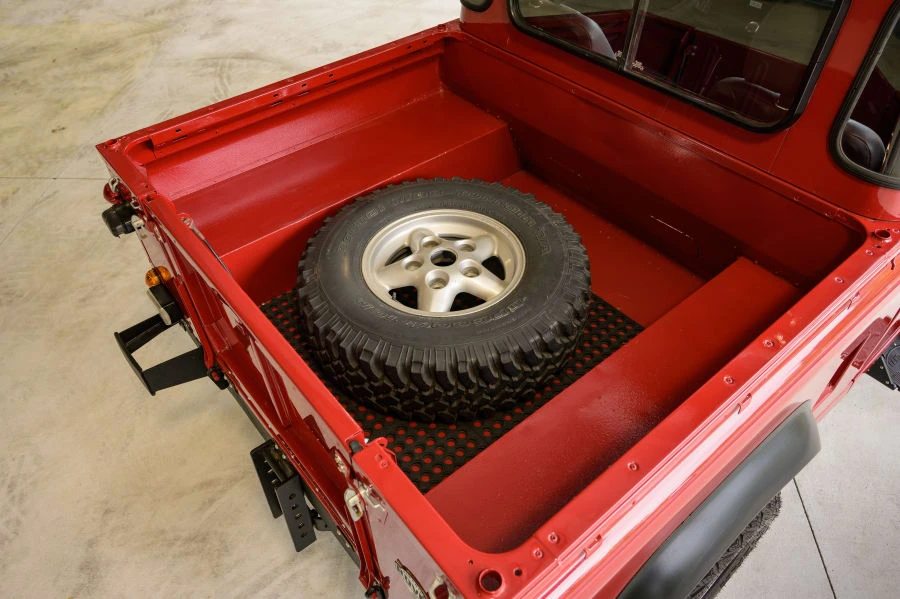 1995 Land Rover Defender 90 - Image 10 of 11