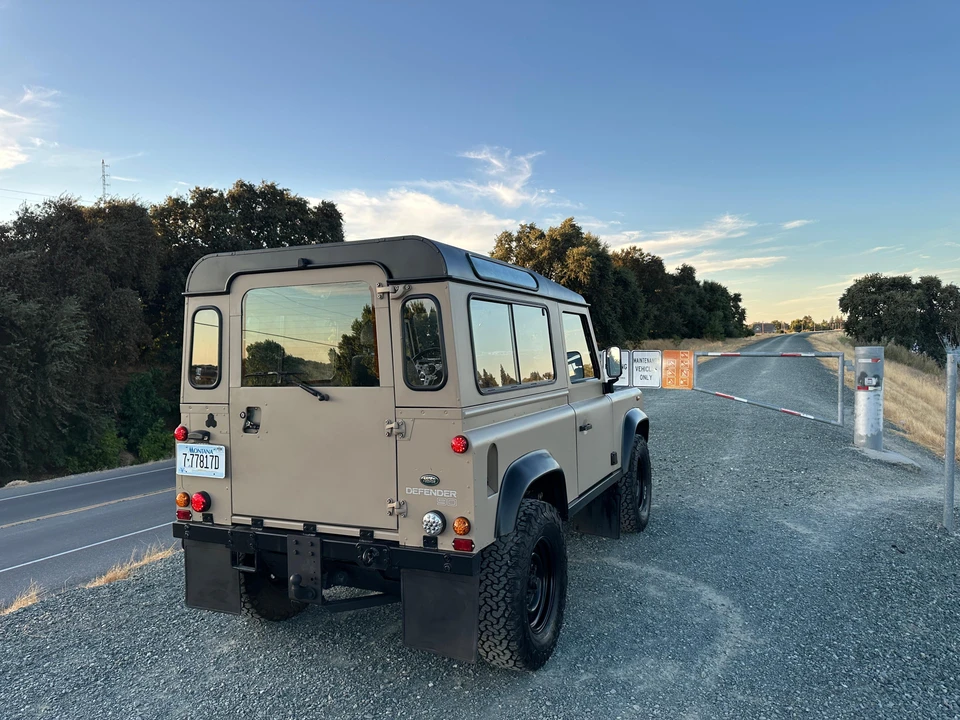 1995 Land Rover Defender 90 - Image 19 of 31
