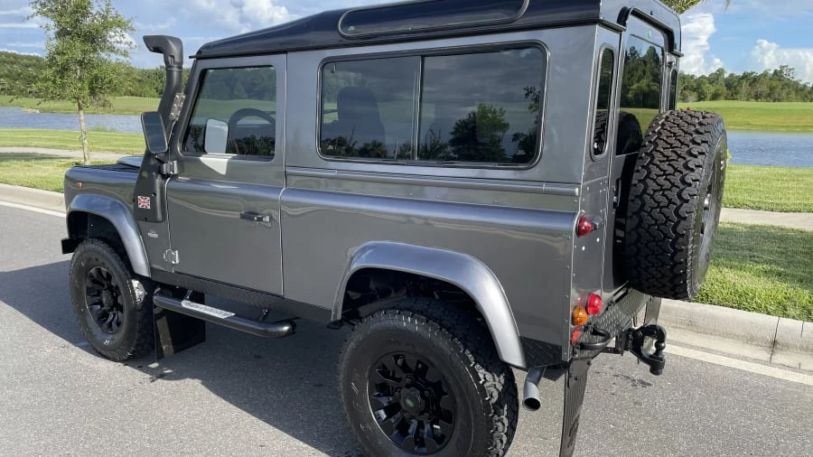 1995 Land Rover Defender 90 - Image 3 of 12
