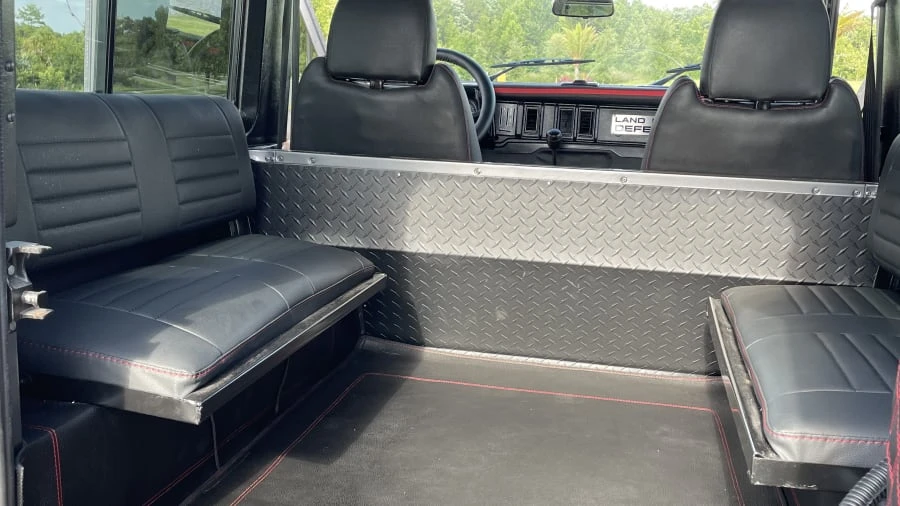 1995 Land Rover Defender 90 - Image 6 of 12