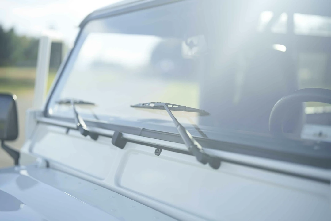 1995 Land Rover Defender 90 - Image 15 of 31