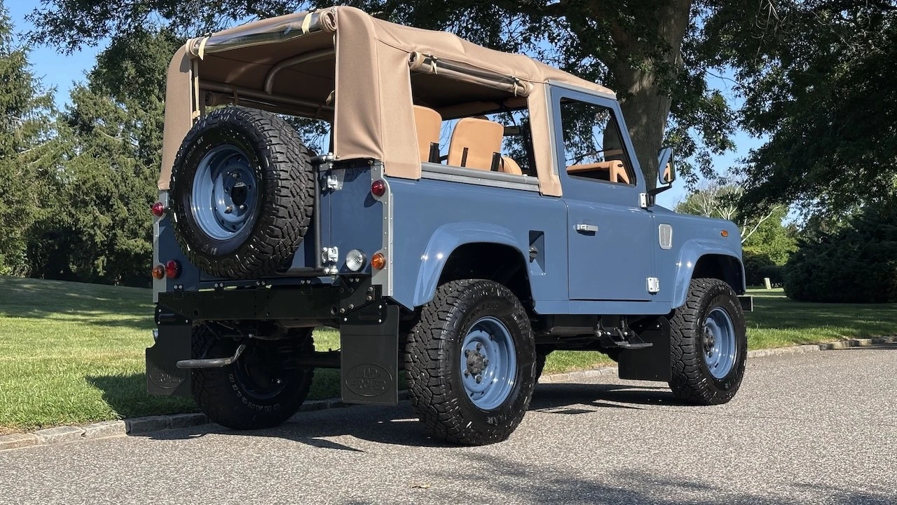 1995 Land Rover Defender - Image 14 of 31