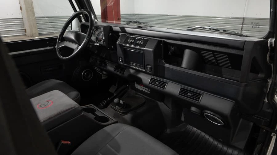 1995 Land Rover Defender - Image 5 of 22