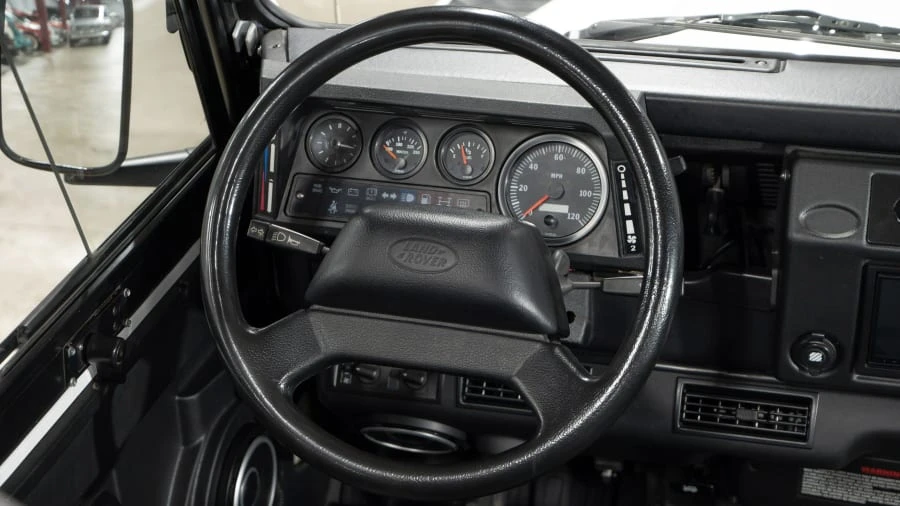 1995 Land Rover Defender - Image 9 of 22