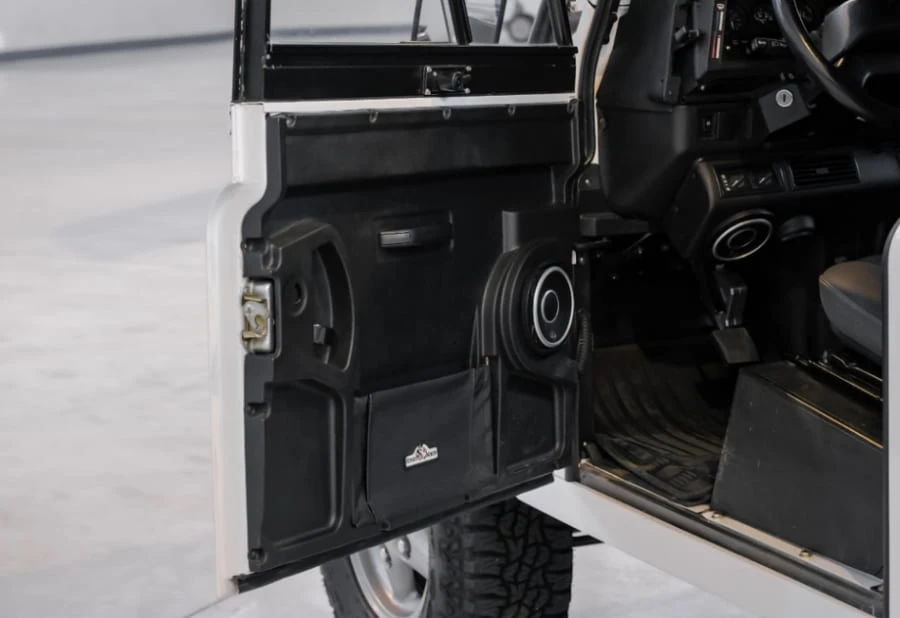 1995 Land Rover Defender - Image 7 of 8