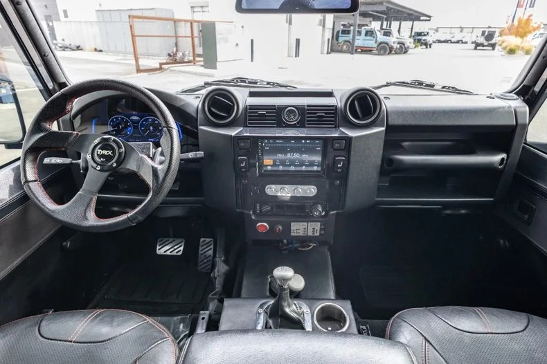 1995 Land Rover Defender - Image 13 of 25