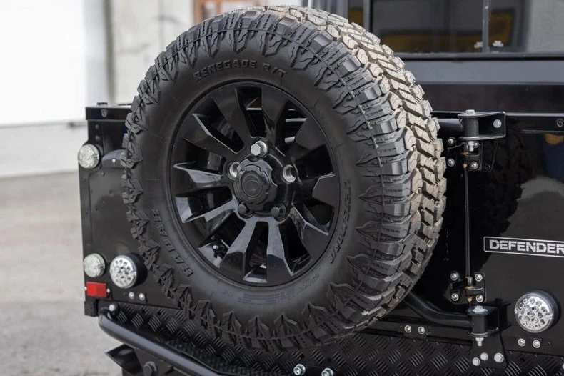 1995 Land Rover Defender - Image 5 of 25